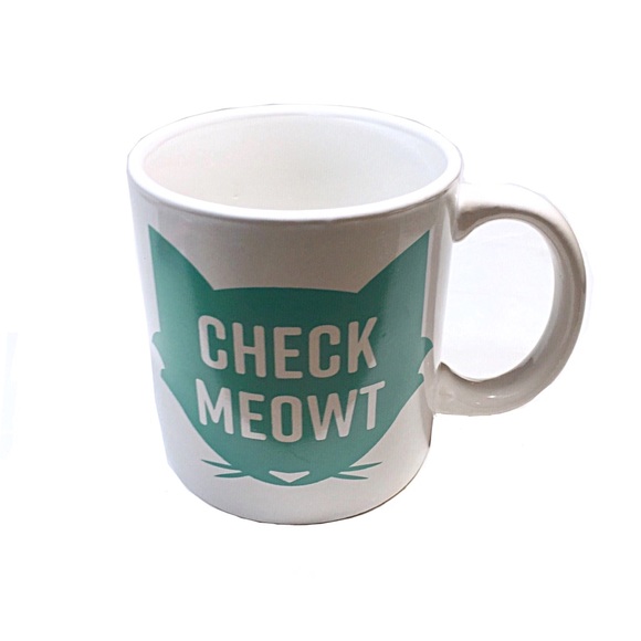 New “Check Meowt” Ceramic Cat Mug - Picture 5 of 6